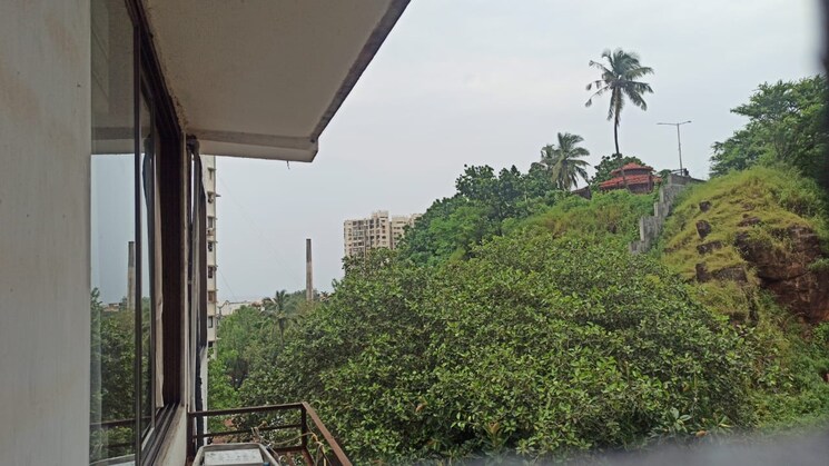 Garden, dadar west 3 Bedroom 1500 Sq.Ft. Apartment In Dadar West Mumbai 8288523
