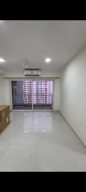 Room in 3 BHK Apartment at Shapoorji Pallonji Joyville Gurgaon, Sector 102 – for Rent