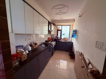 Team Area in 3 BHK Builder Floor at Sushant Vyapaar Kendra, Sector 43 – for Rent