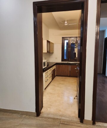 Room in 3 BHK Builder Floor at Ansal Sushant Lok I, Sector 43 – for Rent