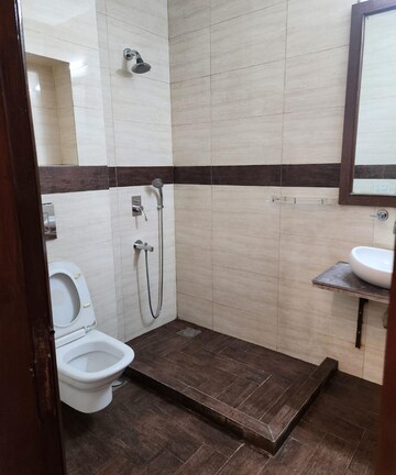Bathroom in 3 BHK Builder Floor at Ansal Sushant Lok I, Sector 43 – for Rent