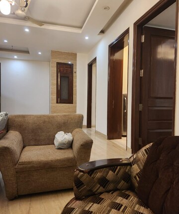 Living Room in 3 BHK Builder Floor at Ansal Sushant Lok I, Sector 43 – for Rent