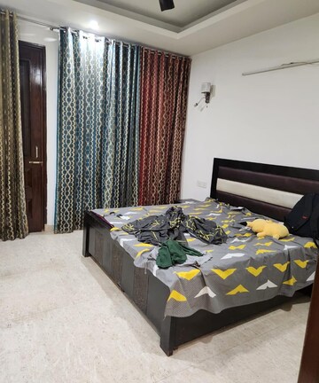 Bedroom in 3 BHK Builder Floor at Ansal Sushant Lok I, Sector 43 – for Rent