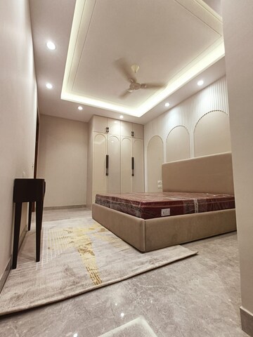 Room in 3 BHK Builder Floor at Anant Raj Ashok Estate, Sector 63a – for Sale