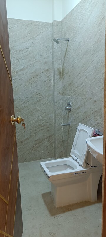 Bathroom in 3 BHK Villa at Arsha Madhav Greens, Gomti Nagar – for Sale