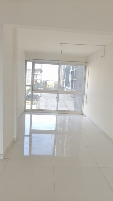 Room in 3 BHK Apartment at Indira Nagar – for Rent