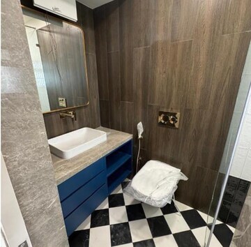 Bathroom in 4 BHK Apartment at Benhur Aparment	, Malabar Hill – for Rent