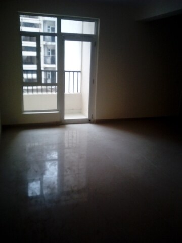 Room in 4 BHK Apartment at Supertech Ecovillage I, Sector 1 Greater Noida – for Rent
