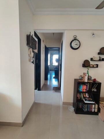 Furnished Amenities in 2 BHK Apartment at Lake Pleasant, Powai – for Rent