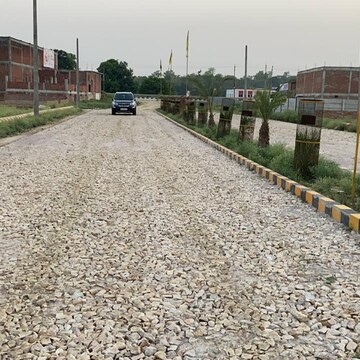 Swimming Pool in  Plot at Gosainganj – for Sale