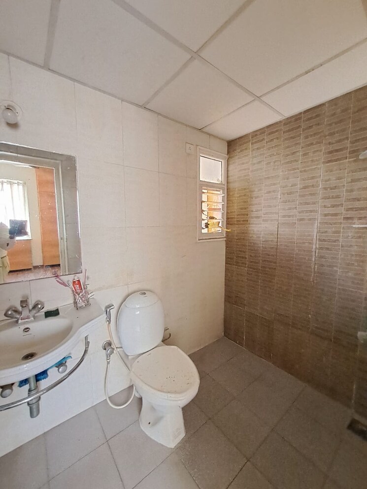 Bathroom, brigade-courtyard 2 Bedroom 1440 Sq.Ft. Apartment In Jalahalli Bangalore 8146998