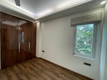 Room in 1 RK Builder Floor at Defence Colony – for Rent