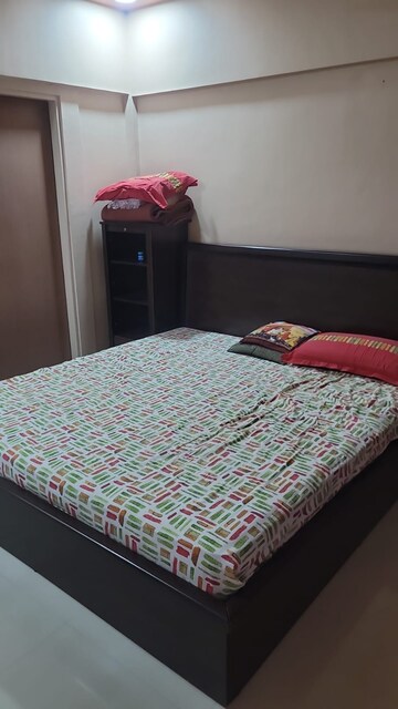Bedroom in 3 BHK Apartment at Raheja Vistas Phase 1, Mohammadwadi – for Rent