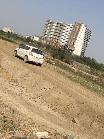  Plot For Sale in Sector 140
