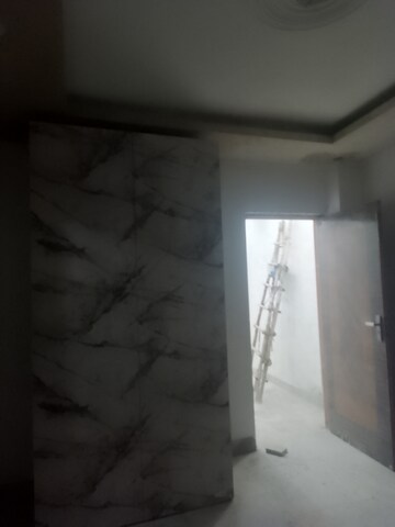 Room in 3 BHK Builder Floor at Khirki Extension – for Rent