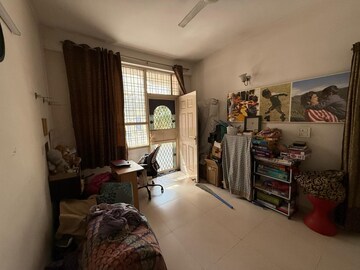 Living Room in 3 BHK Builder Floor at SS The Lilac, Sector 49 – for Rent