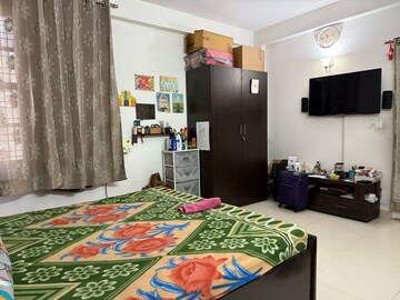 Bedroom in 3 BHK Builder Floor at SS The Lilac, Sector 49 – for Rent