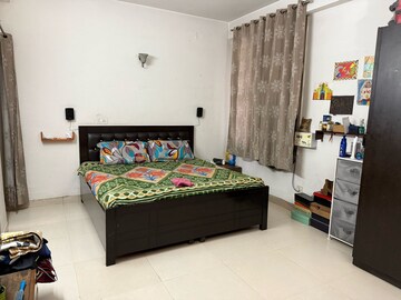 Bedroom in 3 BHK Builder Floor at SS The Lilac, Sector 49 – for Rent