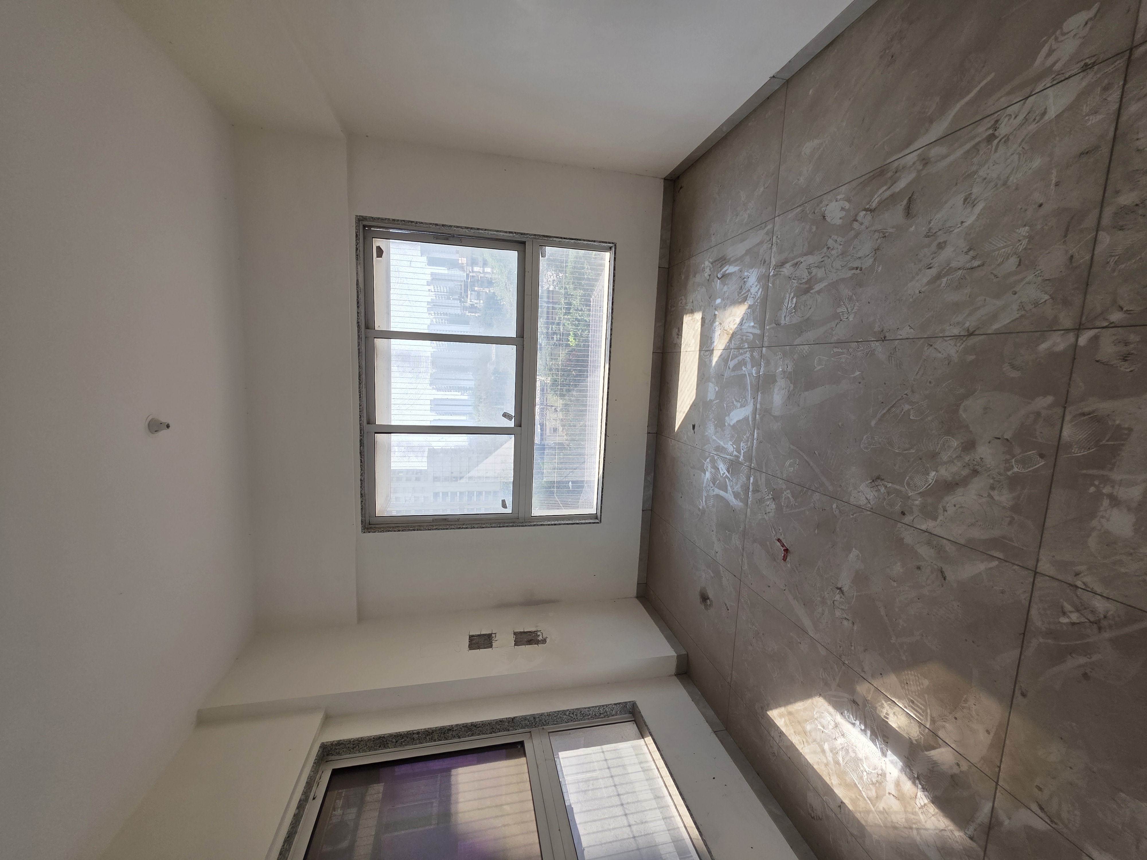 3 BHK + Servant Room Apartment For Sale in Limra Burj Qadri