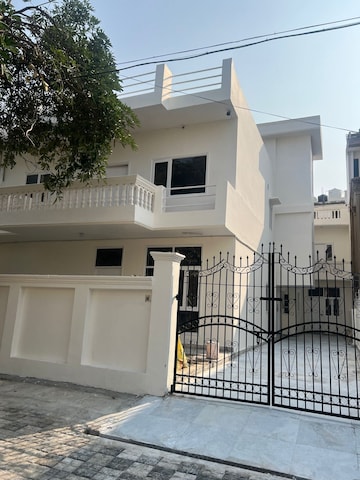 2 BHK Independent House For Rent in RWA Apartments Sector 39 Sector 39 Noida  8288995