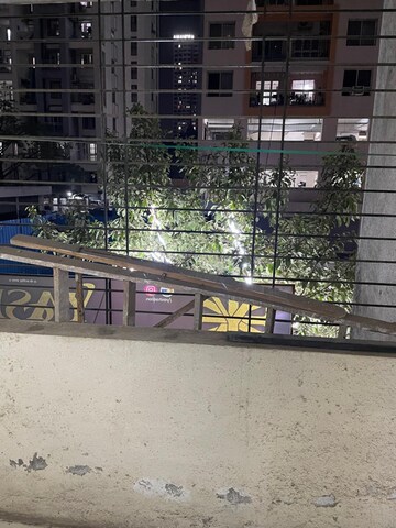 Balcony in 1 BHK Apartment at Amanora Park Town, Amanora Park Town – for Rent