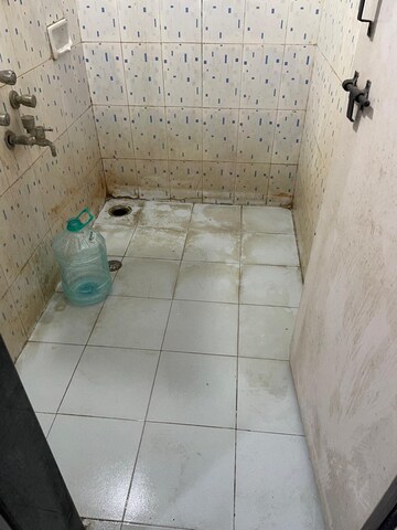 Bathroom in 1 BHK Apartment at Amanora Park Town, Amanora Park Town – for Rent