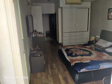Kitchen in 3 BHK Apartment at Omaxe Twin Towers, Sector 50 – for Rent