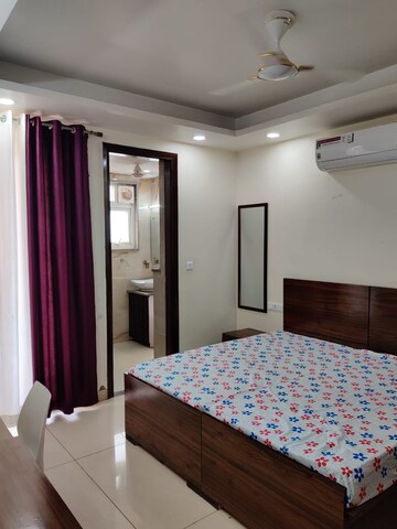Bedroom in 2 BHK Builder Floor at Sector 38 – for Rent