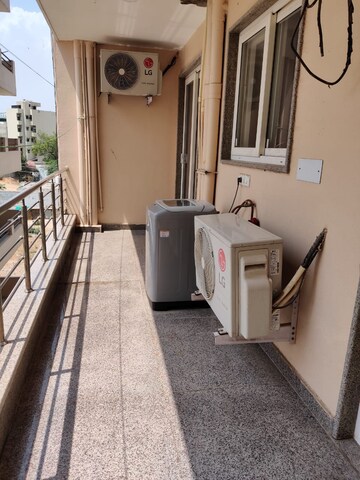 Balcony in 2 BHK Builder Floor at Sector 38 – for Rent