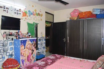 Bedroom in 2.5 BHK Builder Floor at Uttam Nagar West – for Rent