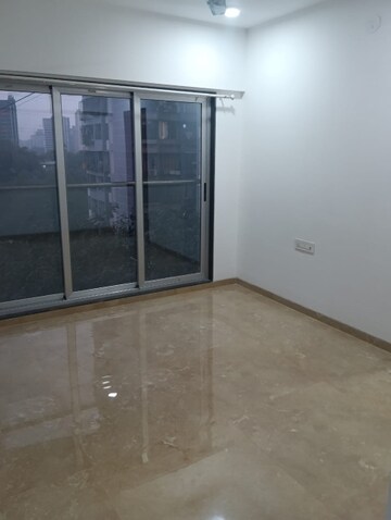 Room in 2 BHK Apartment at Goregaon West – for Rent