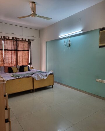 Room in 3 BHK Apartment at Lunkad Skylounge, Kalyani Nagar – for Rent