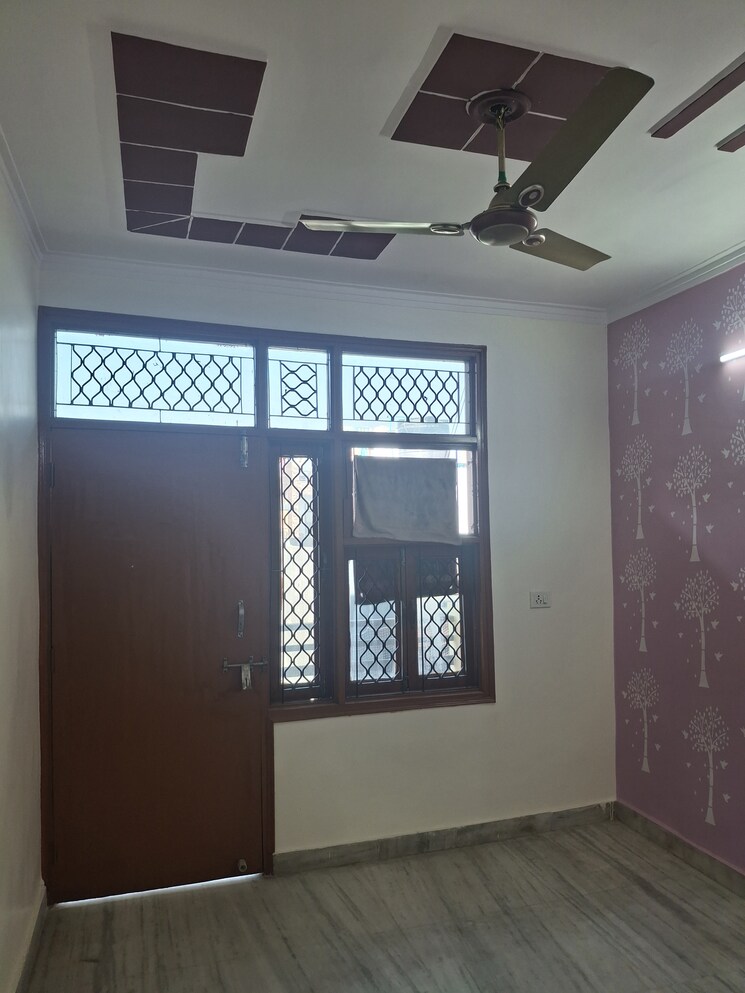 undefined, uttam nagar 2 Bedroom 1000 Sq.Ft. Builder Floor In Uttam Nagar Delhi 8289282