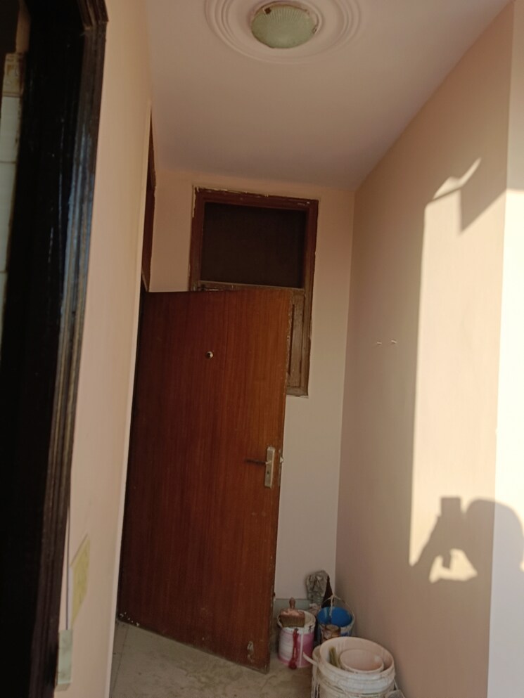 undefined, rwa-apartments-sector-52 1 RK 450 Sq.Ft. Villa In Sector 52 Noida 8289340