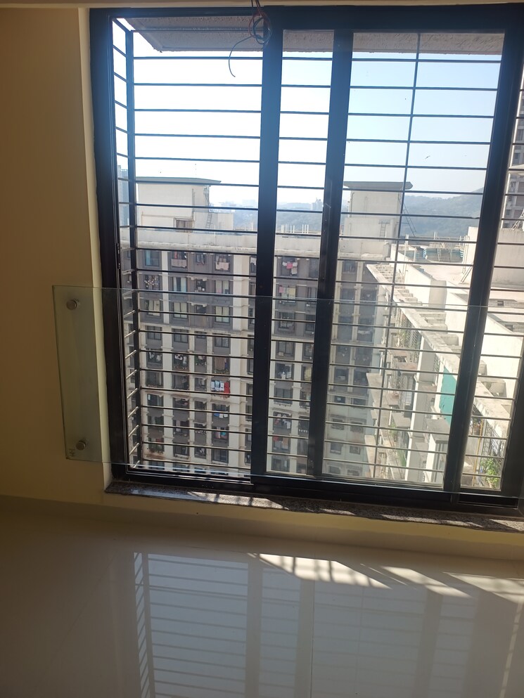 Balcony, kanakia-spaces-zen-world-phase-2 2 Bedroom 732 Sq.Ft. Apartment In Kanjurmarg East Mumbai 8289495