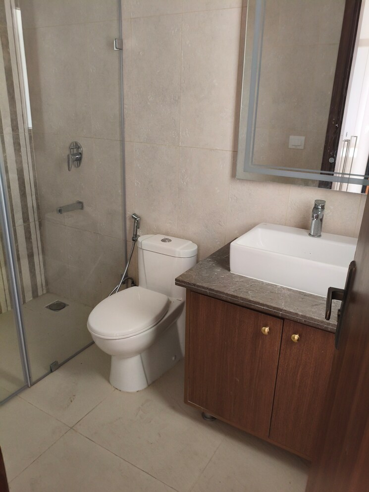 Bathroom, central-park-flower-valley-aqua-front-towers 3 Bedroom 1789 Sq.Ft. Apartment In Sohna Sector 33 Gurgaon 8289535