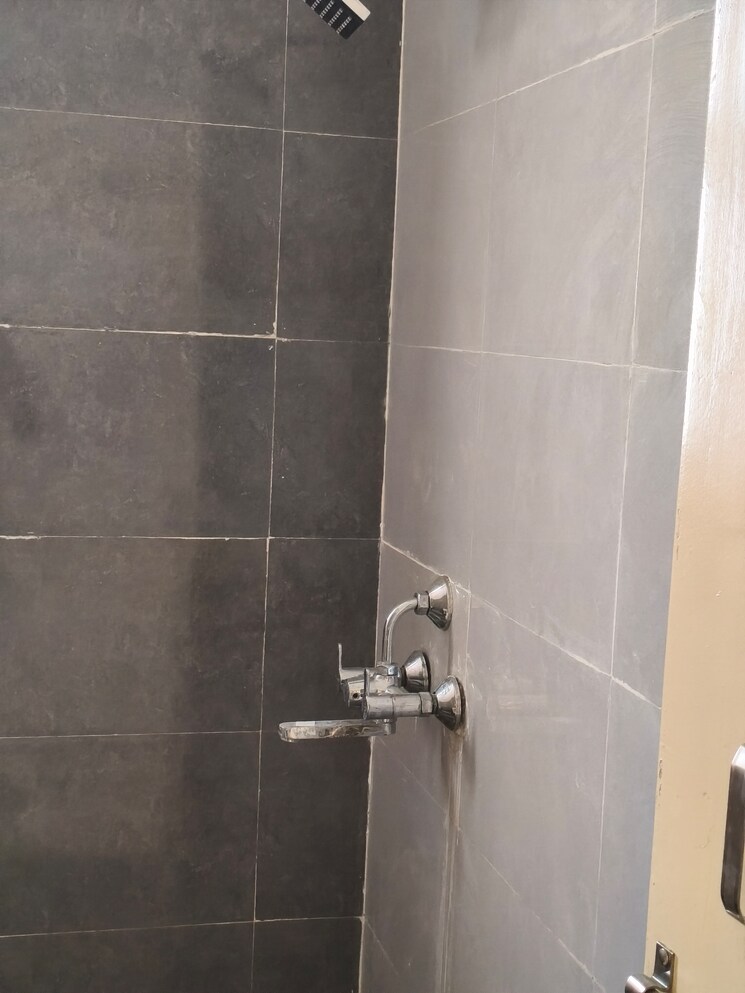 Bathroom, central-park-flower-valley-aqua-front-towers 3 Bedroom 1789 Sq.Ft. Apartment In Sohna Sector 33 Gurgaon 8289535