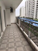 3 BHK 1789 Sq.Ft. Apartment in Central Park Flower Valley Aqua Front Towers