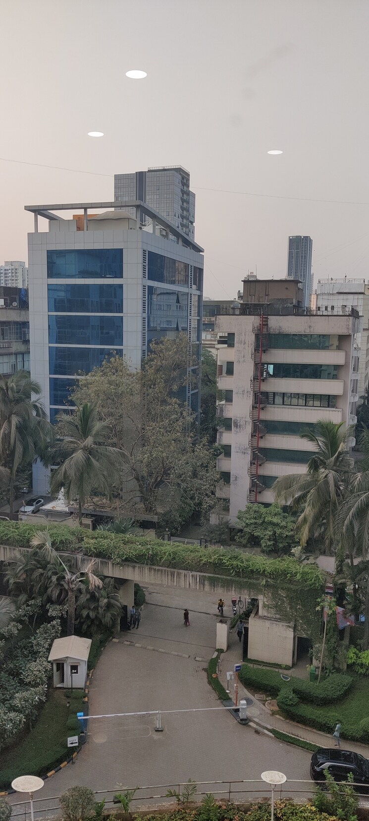 Exterior View, oberoi-springs 2.5 Bedroom 1100 Sq.Ft. Apartment In Andheri West Mumbai 8289546