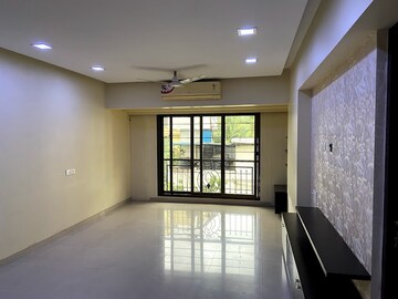 Room in 3 BHK Apartment at Nellai Heights, Chembur – for Rent