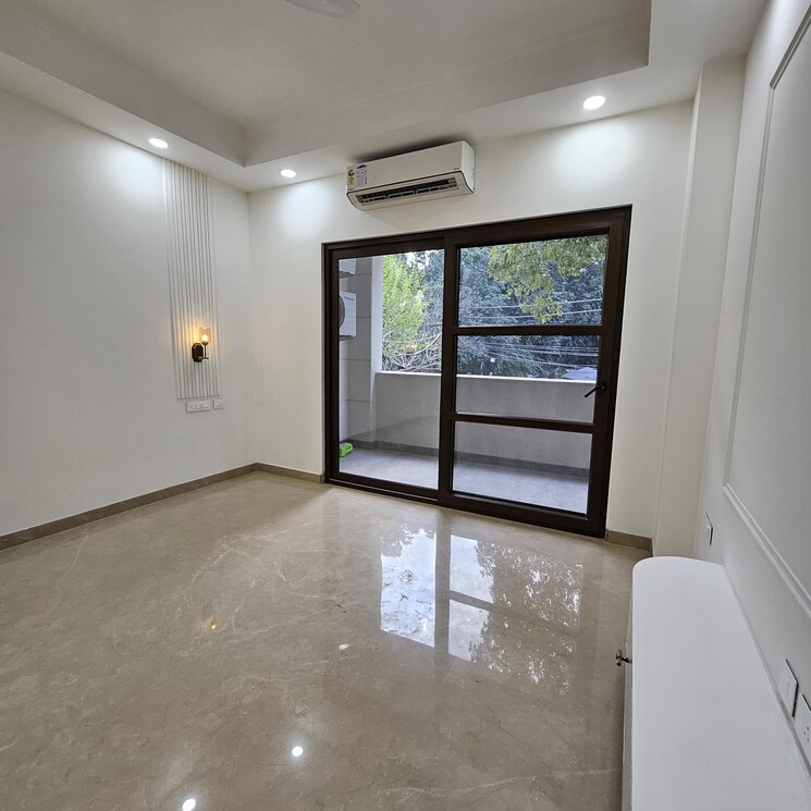 Room, new rajinder nagar 3 Bedroom 260 Sq.Yd. Builder Floor In New Rajinder Nagar Delhi 8289549