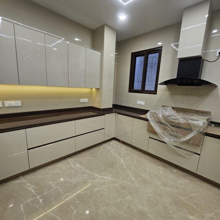 Kitchen, new rajinder nagar 3 Bedroom 260 Sq.Yd. Builder Floor In New Rajinder Nagar Delhi 8289549