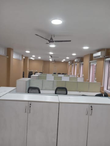 Commercial Office Space 1500 Sq.Ft. For Rent in Ganesh Chandra Avenue Kolkata  8289573