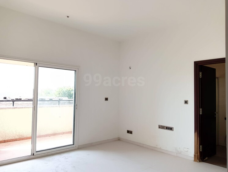 Room, silverglades-hightown 3 Bedroom 2500 Sq.Ft. Apartment In Sushant Lok I Gurgaon 8289637