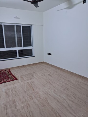 Room in 2 BHK Apartment at VTP Beaumonde, Kharadi – for Rent