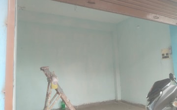 Shop For Rent in Garia