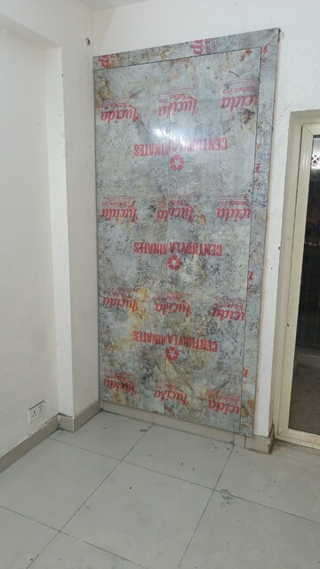Bathroom in 3.5 BHK Apartment at Panchsheel Greens II, Sector 16 Greater Noida – for Rent