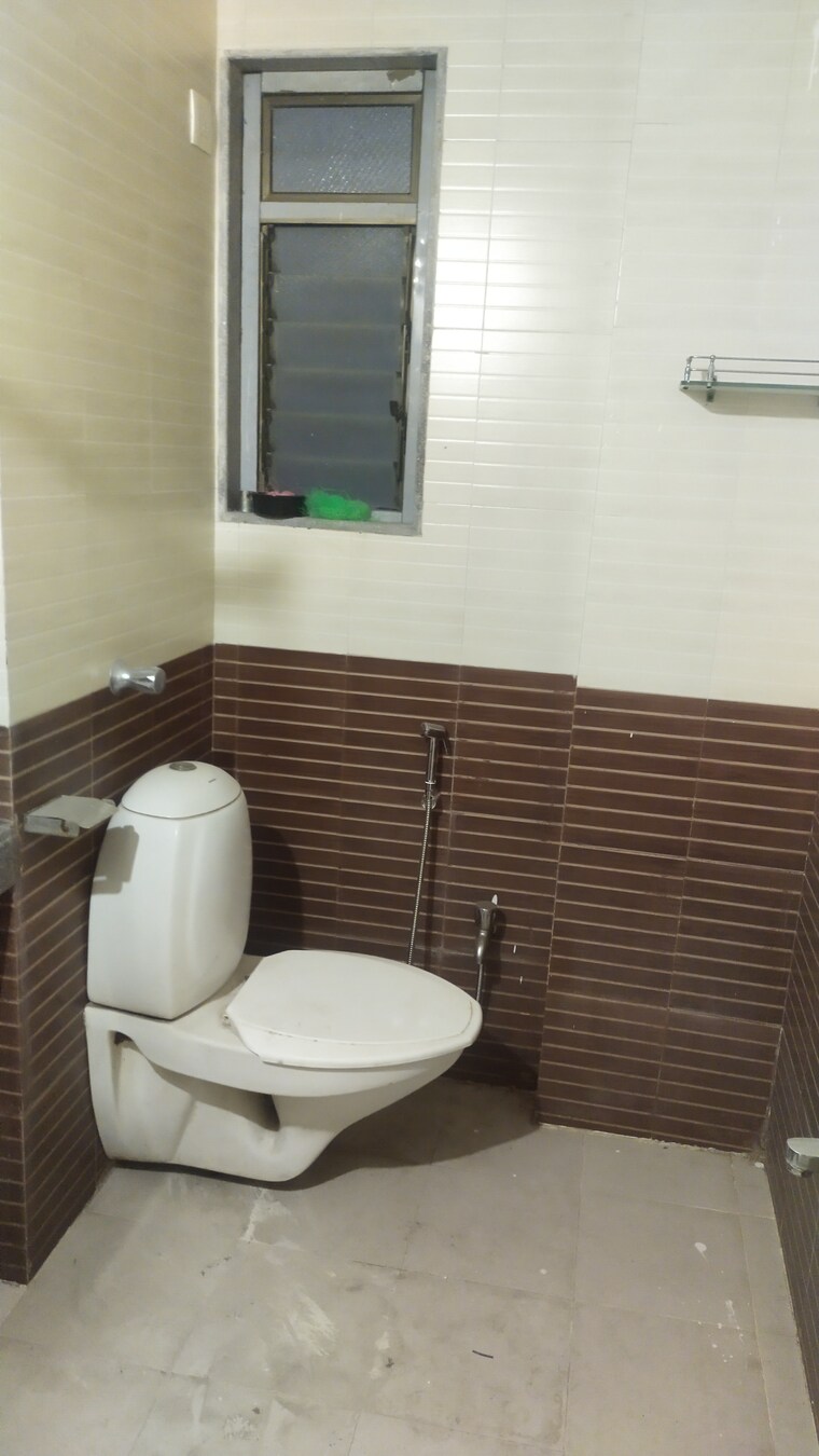 Bathroom, valley-shilp 3.5 Bedroom 1650 Sq.Ft. Apartment In Kharghar Sector 36 Navi Mumbai 8289718