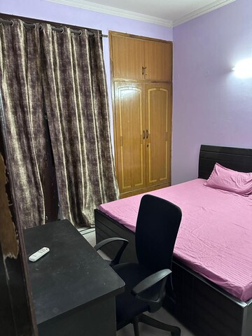 Bedroom in 3 BHK Builder Floor at Ardee City, Sector 52 – for Rent