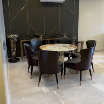Team Area in 4 BHK Builder Floor at Dlf Phase I – for Sale